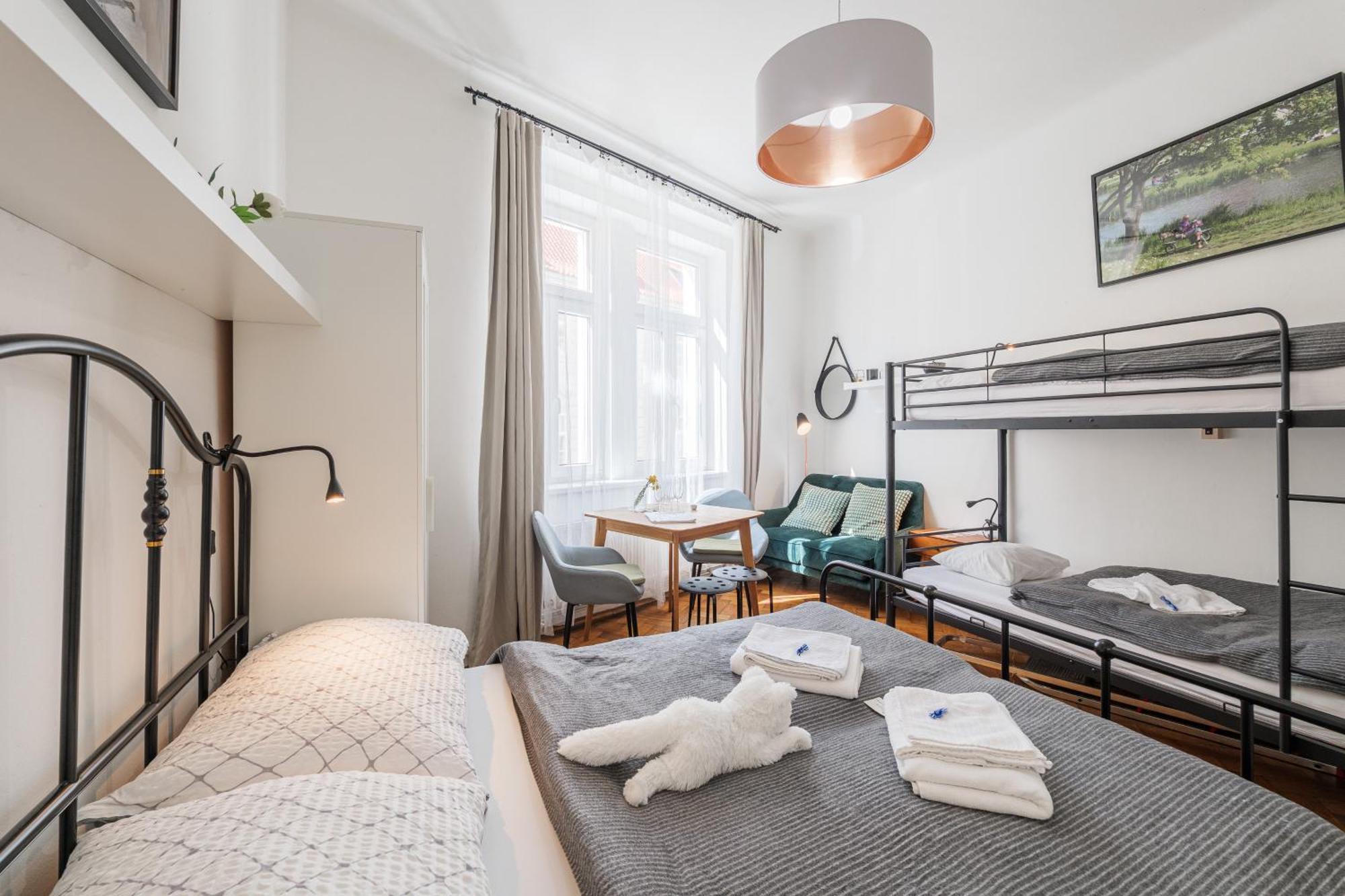 Bright Downtown Studio Prague Luaran gambar